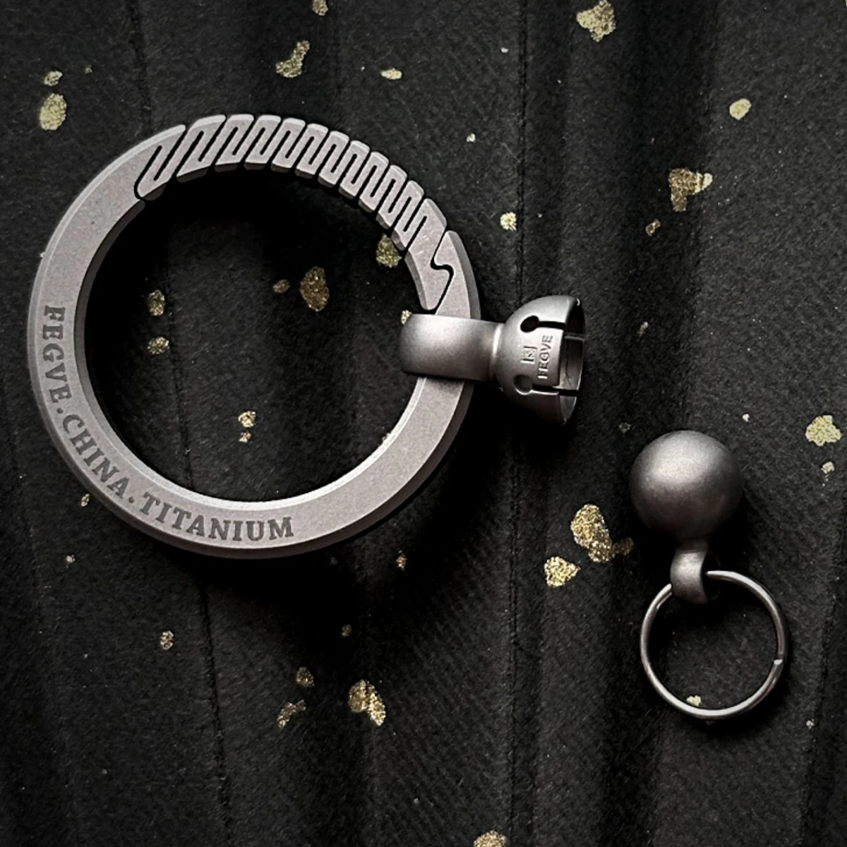 360 °   Titanium Sleutelhanger - Mens Xmas Fashion recensie en prijs